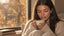 Femme avec des extensions de cils naturelles pour la rentrée, Velvet Extension