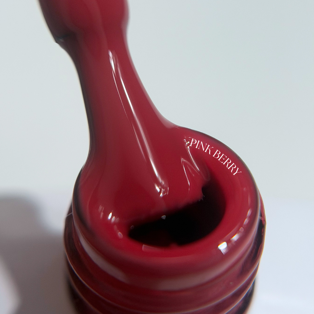 Photo-pastille-du-vernis-semi-permanent-Pink-Berry-de-la-box-Bisou-Bear-de-Velvet-Extension