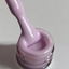 Texture du vernis semi-permanent Lavender Haze, teinte lavande pastel lumineuse