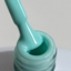 Texture du vernis semi-permanent Turquoise pastel, teinte bleu turquoise clair